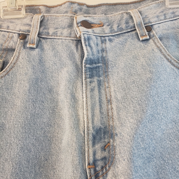 Vintage loose fit Levi's size 34/30 made in USA - Picture 3 of 10